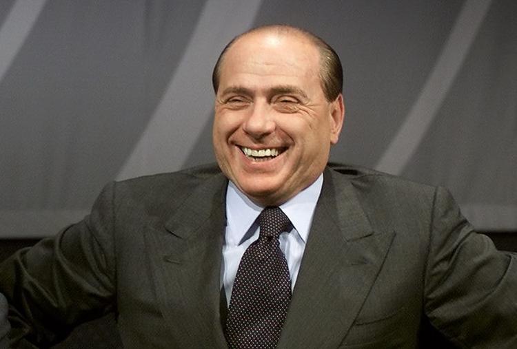 På EU-topmødet i København i 2002 - hvor dette billede er taget - mødte Silvio Berlusconi og Anders Fogh Rasmussen hinanden for første gang. Arkivfoto. 