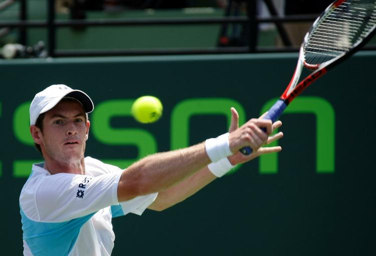 Andy Murray tabte for to uger siden til Rafael Nadal i finalen i Indian Wells, men fik et stort plaster på såret med sejren over Djokovic. 