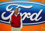 Ford-chefen Alan Mulally kan glæde sig over, at selskabet sparer 2,7 milliarder kroner i renteudgifter, efter at gælden er reduceret. Arkivfoto 