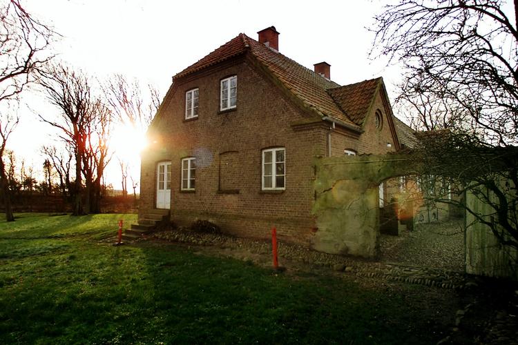 Her ses præstegården i Vedersø på et arkivfoto. 