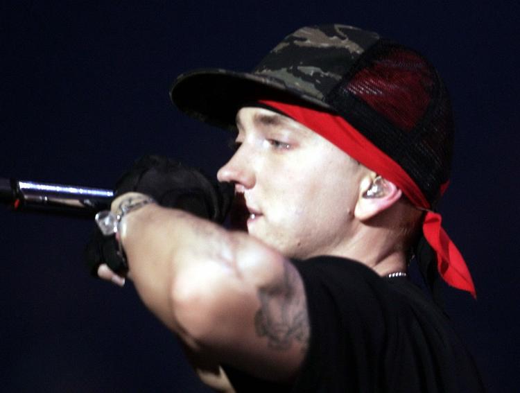 Eminems ofre i den seneste video tæller blandt andre Jessica Alba, Lindsay Lohan, Amy Winehouse, John Mayer og Bret Michaels. Arkivfoto. 