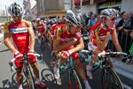 Ryttere fra Barloworld gør klar til en etape i sidste års Tour de France. Arkivfoto. 