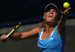 Caroline Wozniacki under kampen mod Virginie Razzano sent torsdag. 