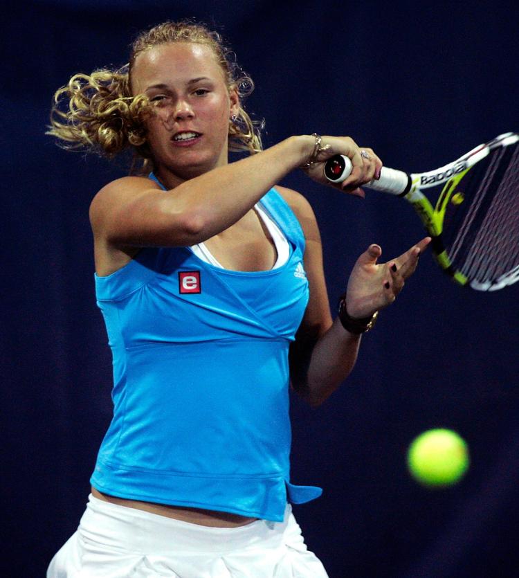 Caroline Wozniacki er tæt på en ny sejr i en stor tennisturnering. 