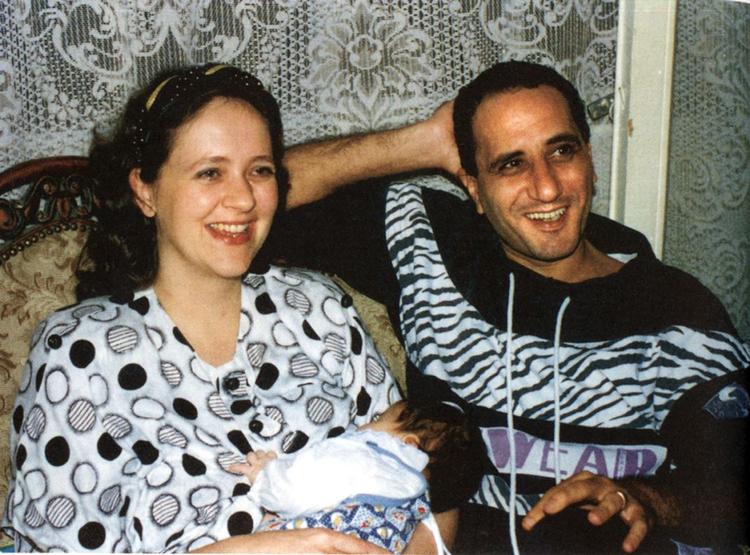Pernille Bramming bor i dag i Humlebæk og arbejder på Weekendavisen. Men i 1990'erne boede hun i Kairo. Foto fra bogen/Karsten Bidstrup 