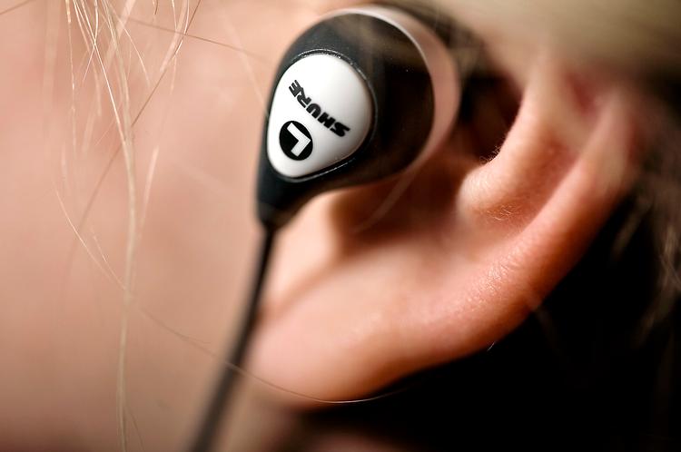 Ikke to ører er ens, derfor har de fleste in ear hovedtelefoner forskellige membraner at vælge imellem. 