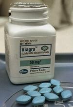 En ung, russisk kvinde bagbandt røver og tvang med til at spise Viagra. Hun holdt ham som sexslave i tre dage. Arkivfoto. 