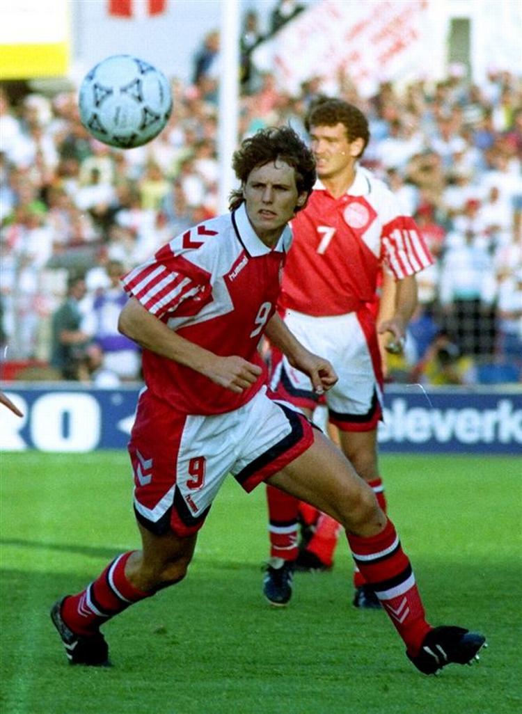 De fleste kender Flemming Povlsen i den her rolle, men de seneste fire år har han været angrebstræner i AC Horsens. Det er dog imidlertid slut til sommer. Arkivfoto 