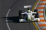 Jenson Button i sin Brawn-racer. Arkivfoto. 