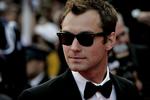 Jude Law kommer til Helsingør til august for at spille 'Hamlet' med det engelske teater Donmar Warehouse. 