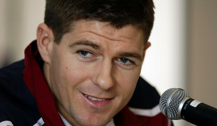 Liverpools nøglespiller, Steven Gerrard, er ikke klar til tirsdagens kamp mod Arsenal. Arkivfoto. 