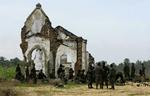 Regeringssoldater nær kampzonen i det nordøstlige Sri Lanka. Arkivfoto. 