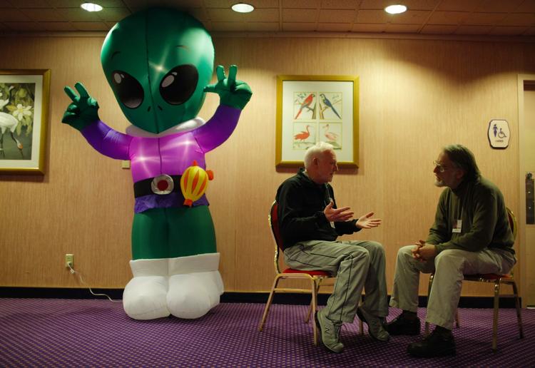 Er mennesket det eneste intelligente væsen i rummet? Nej, lyder det fra en tidligere astronaut, der hævder, at rumvæsener har besøgt Jorden. Arkivfoto. 
