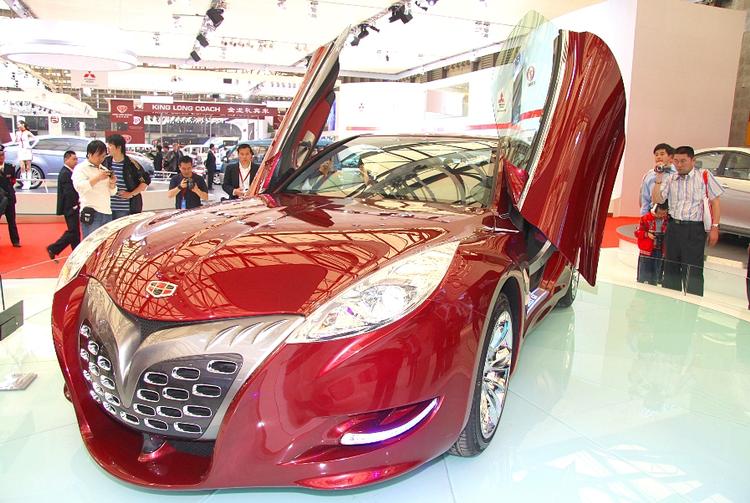 Geely GT viser, at kineserne ikke lider af falsk beskedenhed. Om dette monstrum nogensinde bliver bygget er dog uvist. Foto: United Pictures 