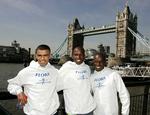 Sammy Wanjiru (i midten) er ankommet til London fuld af optimisme og ambitioner om at sætte ny verdensrekord på maraton-distancen. 