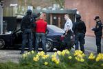 Politiet begyndte kort før kl. 20 i aften en razzia mod to Hells Angels rockerborge i København. 