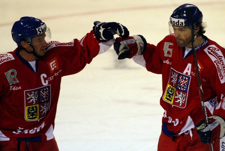 Jaromir Jagr (til højre) er klar til mødet med Danmark på lørdag. Arkivfoto. 