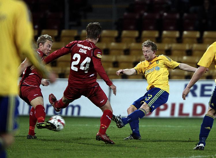 Michael Krohn-Dehli ramte plet efter en times spil og sikrede Brøndby tre vigtige point på udebane. 