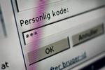 8,000 online banking accounts have been closed due to hacker attacks. 