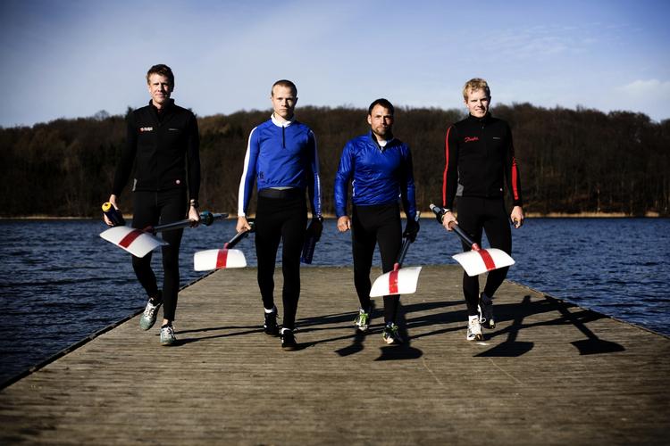 Guldfireren da den blev præsenteret tidligere på året. Fra venstre Christian Place Pedersen, Morten Jørgensen, Rasmus Quist Hansen og Kasper Winther Jørgensen.Rasmus Quist Hansen er senere blevet skiftet ud i båden med Jens Vilhelmsen. Arkivfoto. 