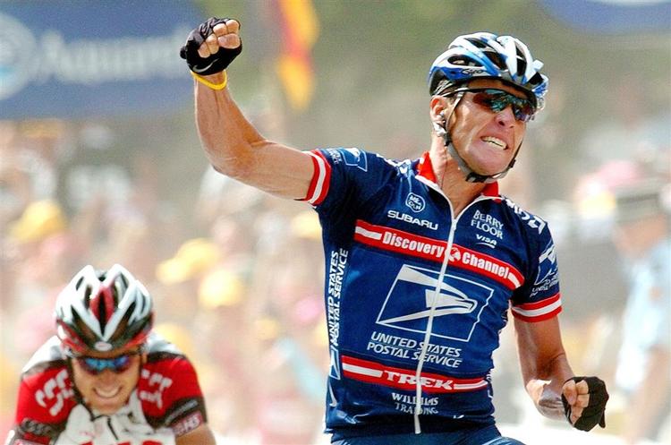 Lance Armstrong vinder 15. etape af Tour de France i 2004. Arkivfoto. 