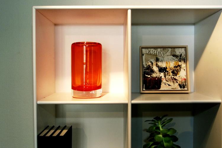 Hvor kan man se den store udstilling, der viser udviklingen inden for dansk møbelkunst og kunsthåndværk gennem det 20. århundrede? 