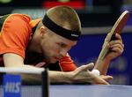 Michael Maze i en koncentreret serv mod sydkoreaneren Lee Jin Kwon. 