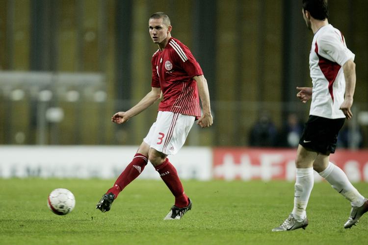 Leon Andreasen bragte Danmark foran 1-0 og havde et godt samarbejde med Daniel Agger i midterforsvaret. 