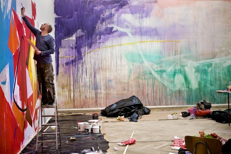 » Ville det ikke være mere relevant at gøre det til et 'kunstens hus', så man slipper for at finde ud af, hvem der skal repræsentere 'kunstnerne'?« 