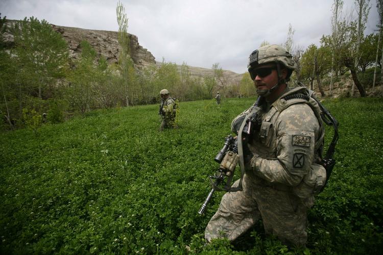 Amerikanske soldater på patrulje i Afghanistan. 