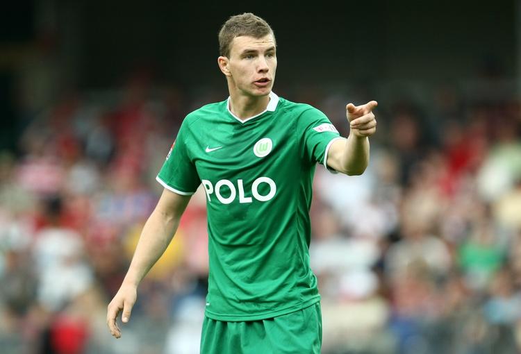 Edin Dzeko var igen i målhumør, da han med et hattrick grundlagde Wolfsburgs sejr over Hoffenheim. 