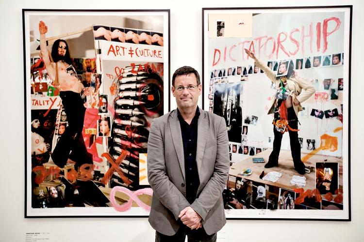 Statens Museum for Kunst viser et rigt udsnit af de kunstværker, Kristian Ohrt har været med til at anskaffe, siden han blev direktør for museet. Publikum bydes velkommen på udstillingen af to ret så saftige billeder af tyskeren Jonathan Meese. Foto: Jakob Ehrbahn 