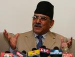 Nepals premierminister Prachanda træder tilbage 'for at beskytte demokrati og fred', siger han. 