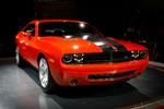 Dodge Challenger giver moderne teknik i retrostil. Det hitter i USA. 