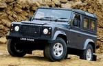 Den klassiske Land Rover har bevaret udseendet  stort set intakt fra 1948. Teknikken er dog blevet kraftigt opdateret undervejs. 