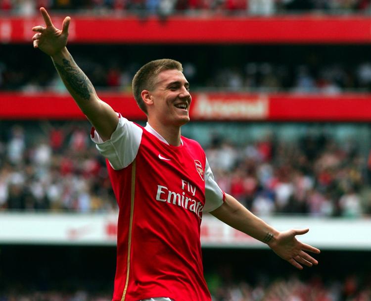 Det gik galt, da Nicklas Bendtner forsøgte at drukne sorgerne over Arsenals nederlag til Mancher United. Arkivfoto. 