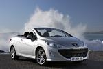 Peugeot 308 CC, her med taget klappet ned, er i Danmark om en måneds tid. 