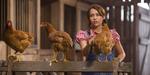 I 'Hannah Montana'-filmen bliver ungdomsidolet sendt på genopdragelse på familiens farm, så hun kan lære livets sande værdier. Foto: Disney 