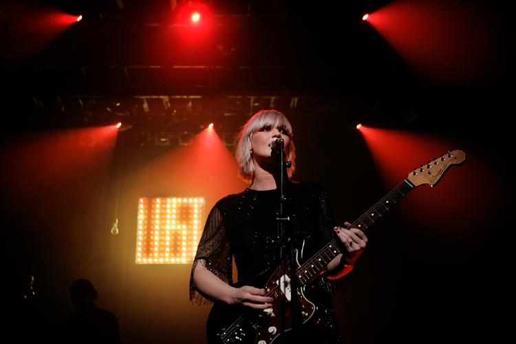 Vega og TDC streamer fra i dag af udvalgte koncerter på nettet. Lige nu er det blandt andet muligt at se optagelser fra Raveonettes koncert på spillestedet fra 2007. 