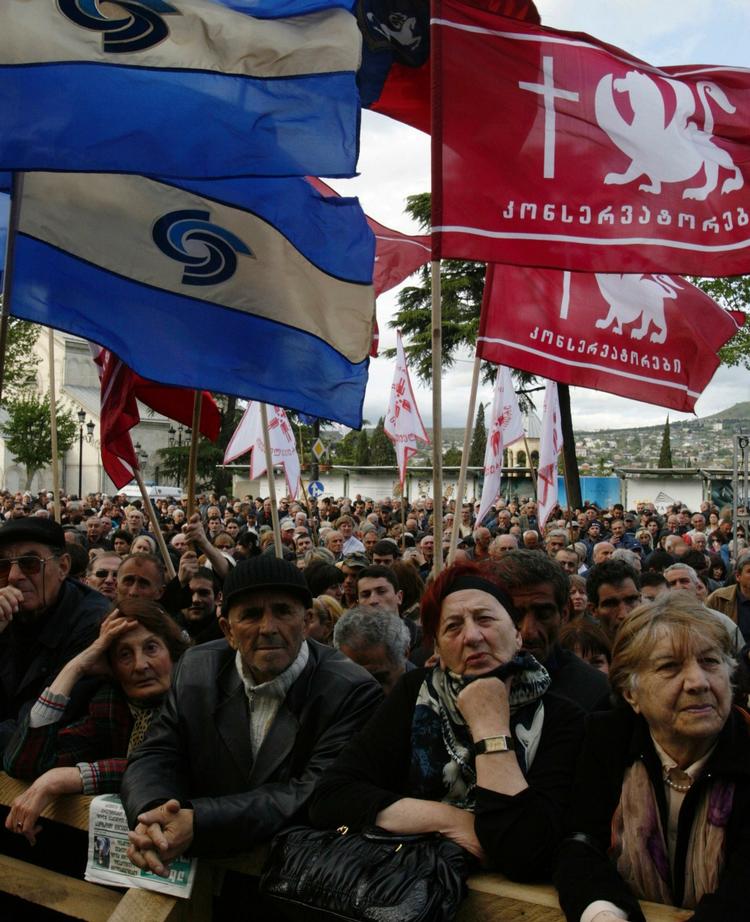 Demonstranter har siden 9. april protesteret mod Georgiens regering. 