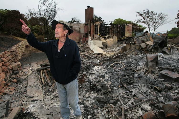 Skovbrandene i Santa Barbara i Californien blev muligvis sat i gang af elektriske værktøjer. 