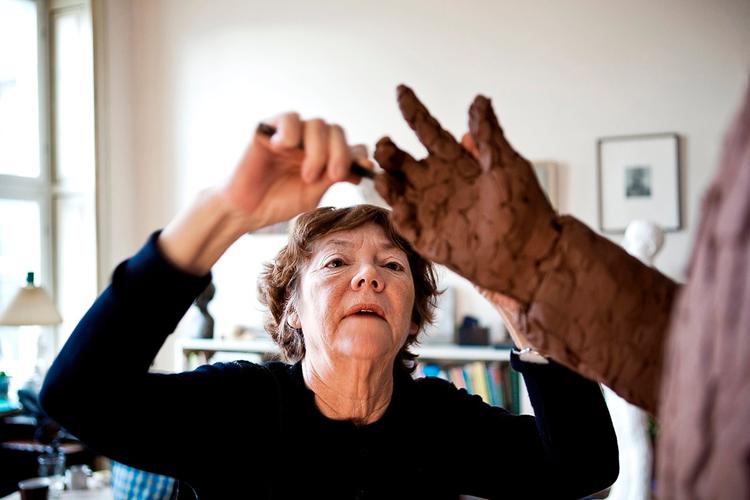 Hanne Varming er senest portrætteret i forfatteren Peter Olesens bog »Alle elsker Hanne«, der udkom for nylig. Foto fra bogen: Henrik Bjerregrav 