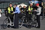 Cyklister på stribe blev fanget af politiet, da der var razzia på Rådhuspladsen i København 