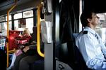 Med en smule proviant og en god selskabsblære kan du være gratis på nettet i 19 timer i bus 150S. 