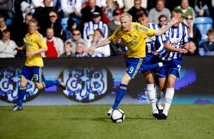 The Esbjerg-Brønby match ended with 83 fans being detained for disturbing public order. 