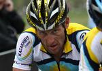 Lance Armstrong haavde det svært på Giro-etapen, og i bjergene satte han yderligere tid til. 