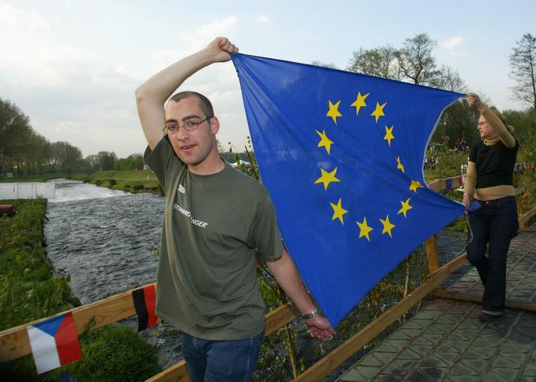Stem til EU-valget, hvis du ikke er ligeglad med de love, der vedtages om fødevarer, bæredygtig energi, forbrugerbeskyttelse og mange andre forbrugerspørgsmål. 