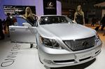 Den ypperste luksus, men også med en snert af en grøn profil. Sådan er Lexus LS 600 h. 