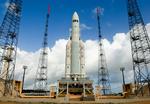 De to satellitter Herschel og Planck er blevet sendt ud i rummet med en fransk Ariane 5-raket fra en rumhavn i Fransk Guyana. Satellitterne var placeret øverst i raketten og blev frigivet med tre minutters mellem rum 15.37 og 15.40 og er nu på vej videre ud i deres baner over en mio. km. Fra Jorden. 
