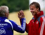 Martin Laursen nåede at spille 53 landskampe for landsholdet. Her ses han sammen med landstræner Morten Olsen under en træning i Helsingør sidste år. 